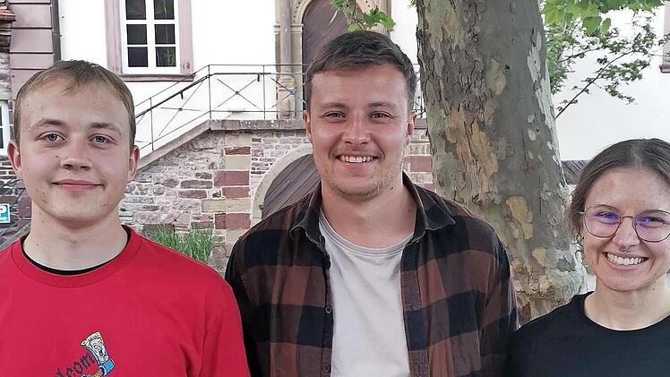 Die Sieger und Siegerin im Luftgewehr-Wettbewerb: (von links) Felix Koch (2. Vereinsmeister), Lucas Rohner (1. Vereinsmeister) und Kristina Koch (3. Vereinsmeister).