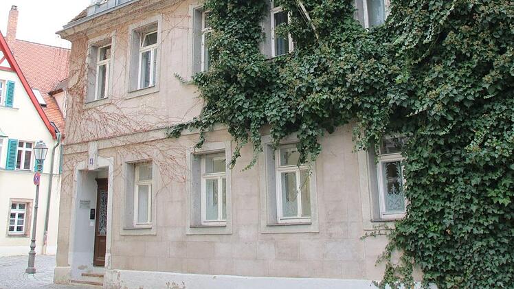 Im Gebäude Oberhacken 4 in Kulmbach wurden die beiden städtischen Mitarbeiter mit den Papierschnitzeln angetroffen. Foto: Katrin Geyer