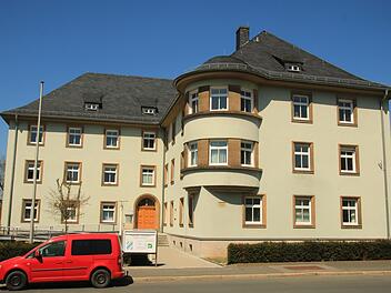Das Finanzamt Lichtenfels bleibt, wie alle anderen Servicecenter in Bayern, vorerst für den Publikumsverkehr geschlossen. Foto: Matthias Einwag