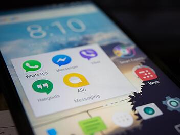 Messengerdienste, wie WhatsApp, sind bei vielen Menschen beliebt.