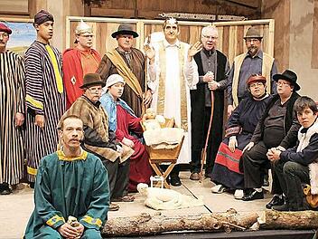 "Lasst uns gemeinsam reisen" heißt das Motto des diesjährigen Krippenspiels in Maria Bildhausen. Natürlich geht die Reise nach Bethlehem, und zwar zurück in die biblische Zeit um Christi Geburt.  Foto: Dieter Britz