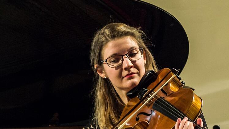 Mitreißend musiziert: Werke von Frank Bridge und Edward Elgar erklang beim Coburger Rathauskonzert.Foto: Jochen Berger