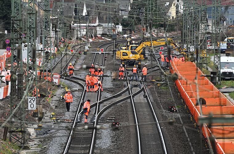 Zugverkehr nach Sanierung stabiler, aber nicht störungsfrei