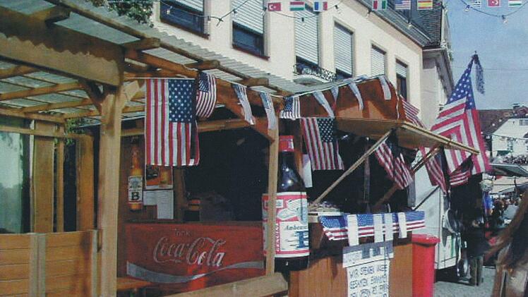 Aufnahme von 1991: Amerika in der "Straße der Nationen"Quelle: Stadtarchiv Lichtenfels
