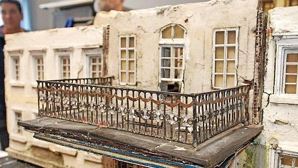 Der Balkon in dem Zustand vor der Sanierung.