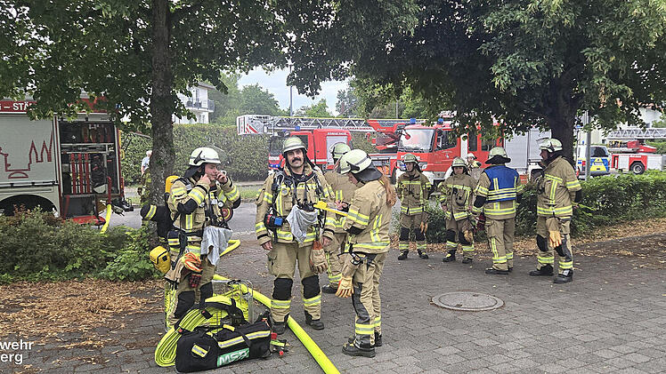 Küchenbrand in Bamberg: Mutter rettet sich und ihre Kinder ins Freie