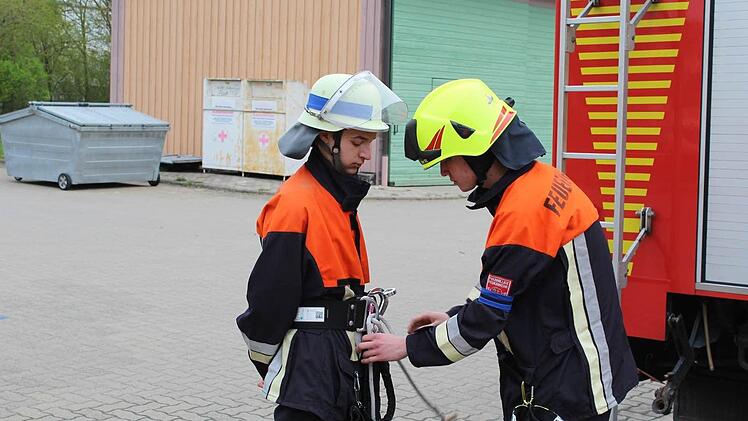 Leistungsprüfung bei der Feuerwehr Oberthulba  Foto: Feuerwehr