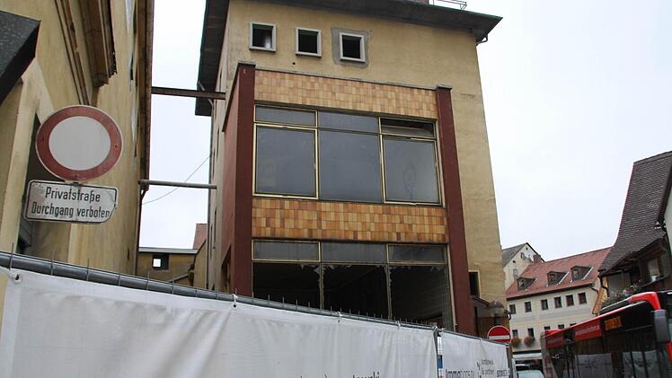 Auf dem ehemaligen Brauhaus-Areal entstehen luxuriöse Wohnungen. Zudem bräuchte Forchheim rund 500 Wohnungen im "niedrigpreisigen Segment", sagt Alexander Dworschak, der Chef der städtischen Wohnungsbaugesellschaft GWS. Foto: Ekkehard Roepert