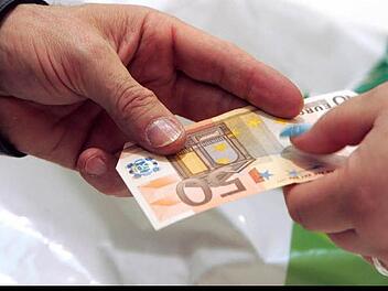 Die Verbraucher im Landkreis konnten noch 2010 deutlich mehr für ihren privaten Konsum ausgeben als 2014. Foto: dpa