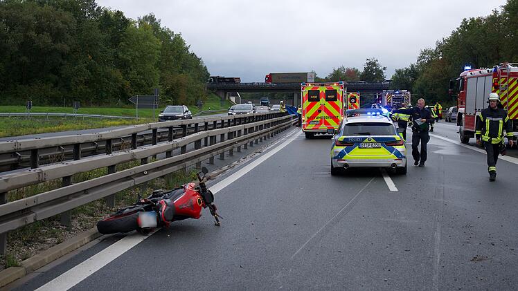 T&ouml;dlicher Motorradunfall auf der A73 bei Forchheim