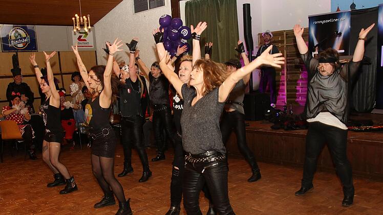 Weiberfasching des TV 48 Coburg in Creidlitz Foto: Michael Stelzner