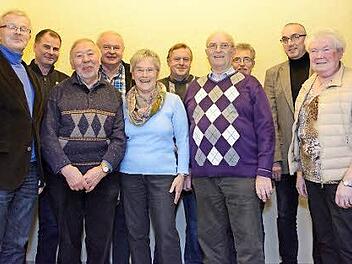 Der Heimatverein ehrte (von links) Hubert Kober, Michael Bauer, Heinz Krausenberger, Georg Bauer, Herta Müller, Ewald Mahlmeister, Otto Spanbauer, Wolfgang Mandery, Andreas Sandwall, Brunhilde Hillenbrand.  Foto: Björn Hein