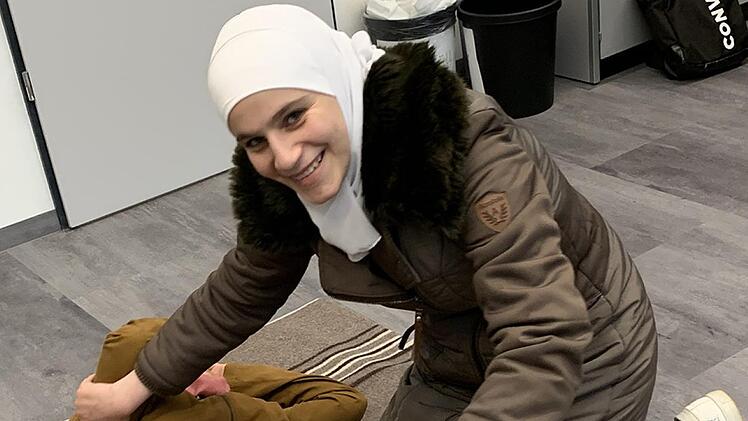 Stabile Seitenlage ist die Grundlage f&uuml;r jeden Erste-Hilfe-Kurs.Sonny Adam