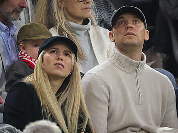 Manuel Neuer zeigt auf Instagram zum ersten Mal sein Baby