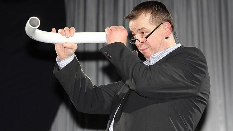 Wer hätte das gedacht? In Hofheim schaut man laut Axel Neumeier (zumindest manchmal) in die Röhre.