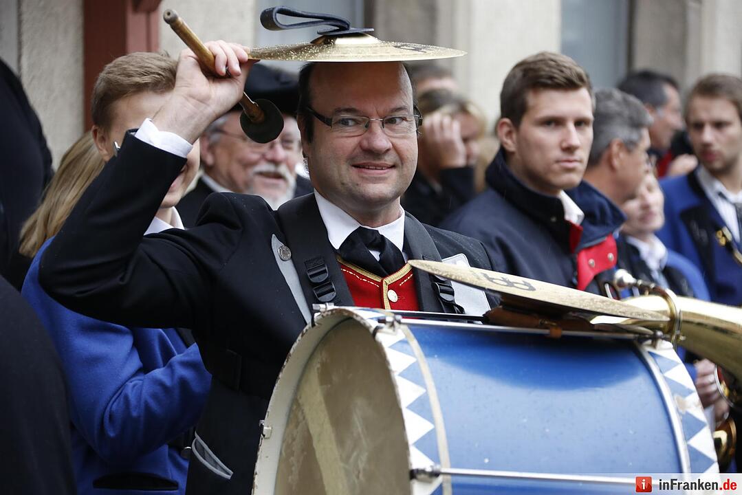 Herzlicher Empfang für Georg Gänswein in Höchstadt