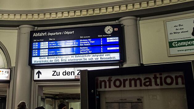 Reichlich Durcheinander verursacht der Warnstreik auch in Coburg .Foto: Jochen Berger