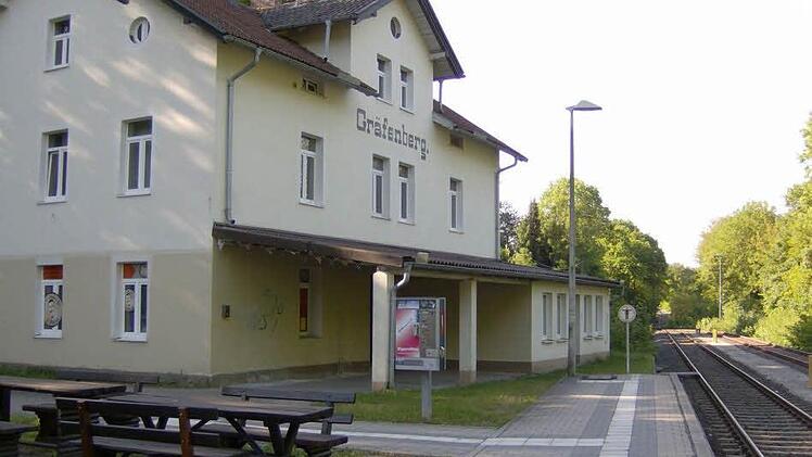 Bislang schauten Gäste des Gräfenberger Bahnhofs in die Röhre, wenn sie auf das Klo mussten. Das soll sich nun ändern. Foto: Petra Malbrich