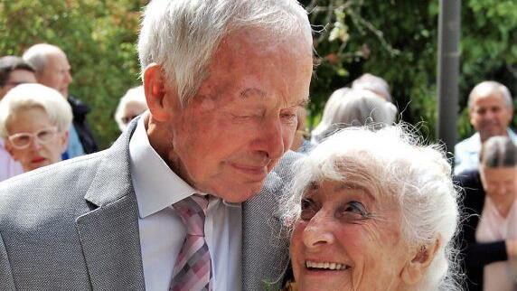 Das diamantene Hochzeitspaar Erika und Peter Borck. Foto: Sigismund von Dobschütz