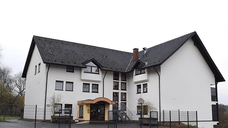 Das ehemalige Hotel Fuchs in Weismain wird abgerissen. Stattdessen soll  eine Behindertenpflege- und F&ouml;rderst&auml;tte der Regens-Wagner-Stiftung von Dillingen entstehen.Dieter Radziej
