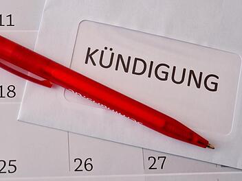 Verbraucherschützer fordern kürzere Kündigungszeit