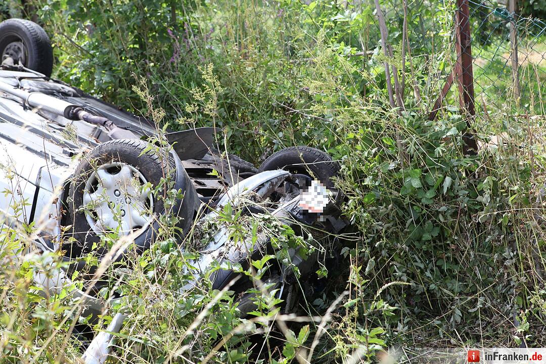 Unfallserie mit sieben schwerverletzten Personen innerhalb von einer Stunde