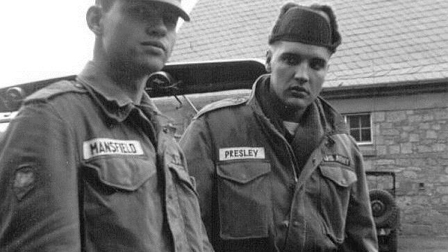 Elvis Presley war im Herbst 1959 für zwei Wochen zum Manöver in Wildflecken.  Foto: Archiv Saale-Zeitung