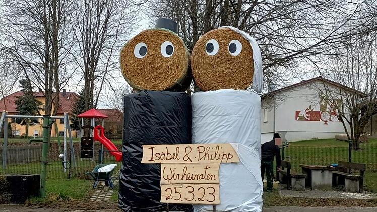 Hofstetten: Heuballen-Brautpaar kurz vor Hochzeit in Flammen - es war Brandstiftung