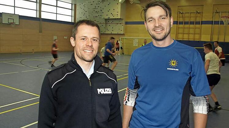 Am Bundespolizeiausbildungs- und -fortbildungszentrum Oerlenbach arbeiten derzeit die ehemaligen Spitzensportler Sebastian Haseney (links) und Alexander Wolf.Foto: Stefan Geiger