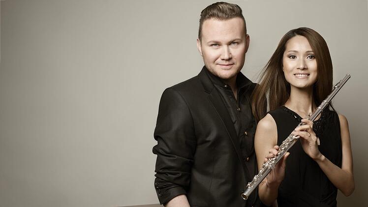 Sayuri Hattori (Querflöte) und Patrick Köbler (Piano) sind die Interpreten des Crossover-Konzerts.pr
