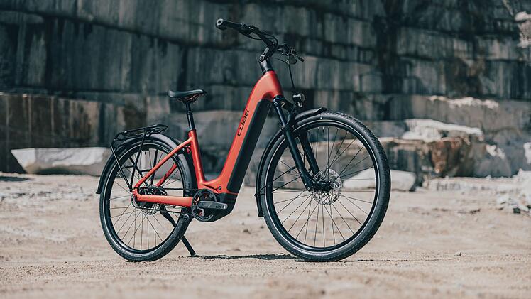 Cube E-Bikes im Fr&uuml;hjars-Sale bei Rebike