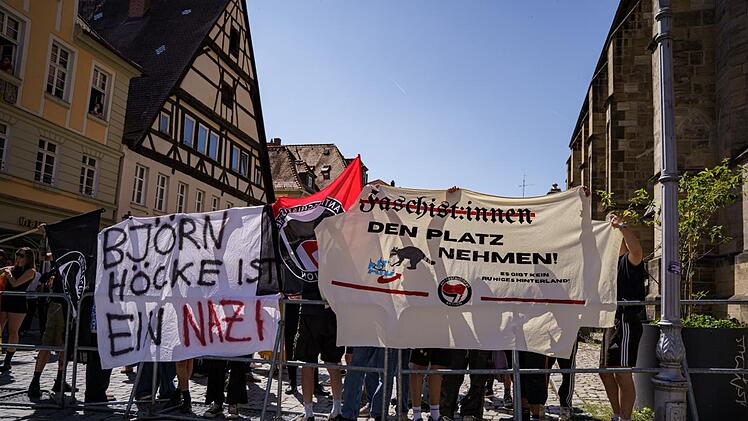Zehn Jahre nach Ansbach-Anschlag: AfD-Veranstaltung und Gegendemo in Ansbach