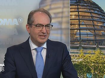 Innenminister Alexander Dobrindt sprach im ARD-Moma &uuml;ber die im Vorjahr angek&uuml;ndigte "Migrationswende".