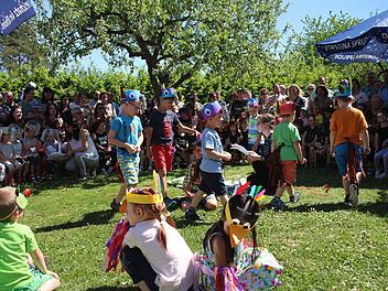 Mit viel Applaus wurden die Aufführungen der Kinder bedacht. Carmen Manger