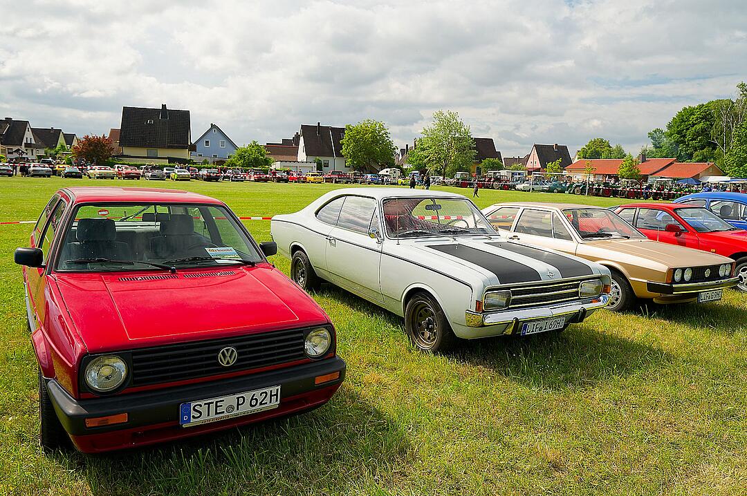 Es kamen viele Oldtimerfreunde.