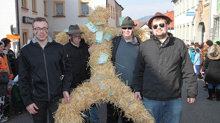 Marktplatztreiben in Stadtsteinach. Foto: Jürgen Gärtner