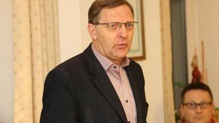 Baudirektor Norbert Schmitt im Wiesenthauer Gemeinderat Foto: Franz Galster