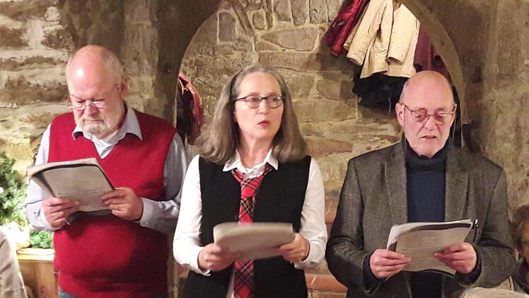 Die Litera(n)ten Bernt Sieg, Bärbel Fürst,  und Jens Müller-Rastede beschäftigten sich diesmal mit Weihnachten. Foto: Hartmut Hessel