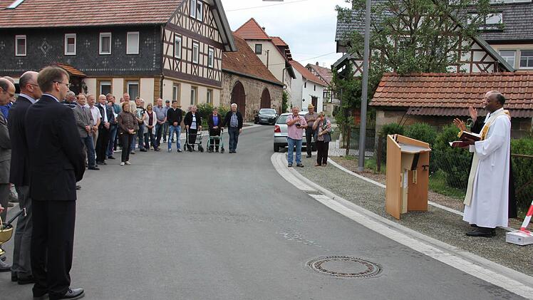 Geistliche aus Altenstein und Seßlach erbaten Gottes Segen.Foto: Ralf Kestel