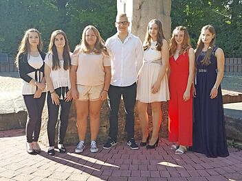 Die Jahrgangsbesten der Mittelschule Neunkirchen am Brand  Foto: privat