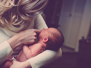 Ungewöhnlicher Babyname sorgt für Empörung: "Denkt denn niemand daran ..?"