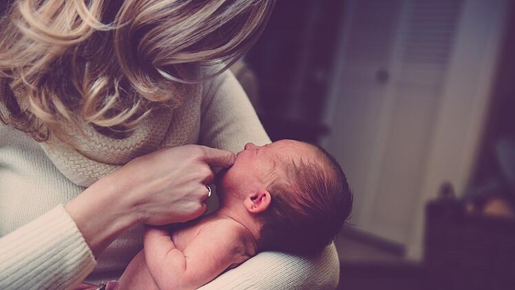 Ungewöhnlicher Babyname sorgt für Empörung: "Denkt denn niemand daran ..?"