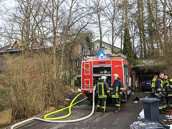 In einem Einfamilienhaus in Bischberg brach am Freitagnachmittag ein Feuer aus. Foto: News5/Merzbach