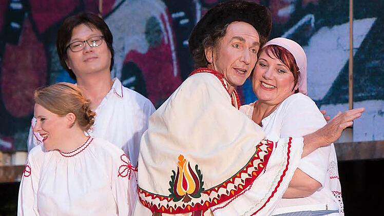 Impressionen vom "Zigeunerbaron" auf der Waldbühne Heldritt.Foto: Albert Höchstädter