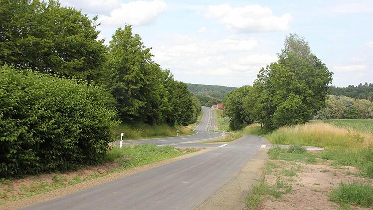 Einer der Anstiege, westlich von Birkenfeld.