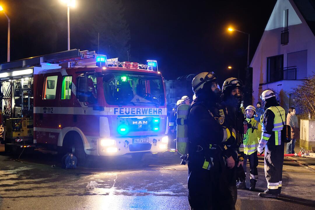 Nürnberger Gaststätte geht in Flammen auf: Anwohner evakuiert