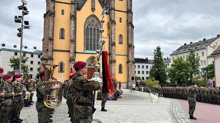 55 Jahre Bundeswehrstandort: Stadt Hof feiert Jubil&auml;um