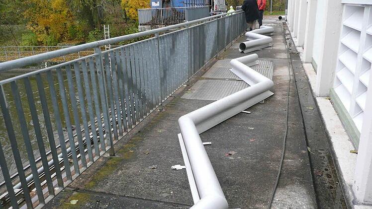 Das patentierte Zick-Zack-Rohr wurde vor fast einem Jahr beim Limbacher Wasserkraftwerk eingebaut.