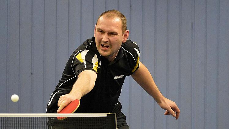 Tobias Leithold gewann im Finale gegen Bad Abbach das entscheidende Duell zum 4:3.  Foto: Picturedreams/Archiv