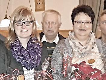 Bei der Ehrung der CSU (von links): die Vorsitzende Birgit Finzel, Peter Höhn, Sandra Schramm, Werner Bartelmann, Susanne Bartelmann, Zweiter Vorsitzender Robert Bohla und Ewald Baetz  Foto: Helmut Will